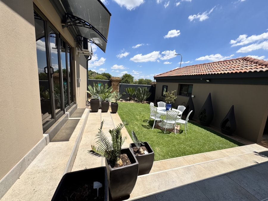 4 Bedroom Property for Sale in Wilkoppies North West